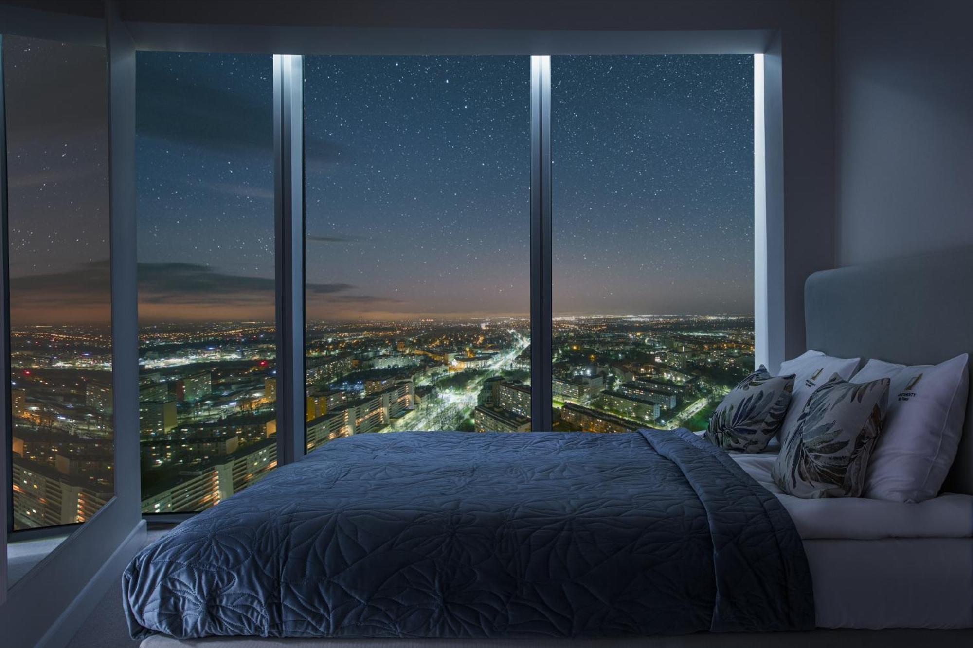 Apartamenty Sky Tower Z Jakuzzi Przy Oknie Wroclaw Luaran gambar