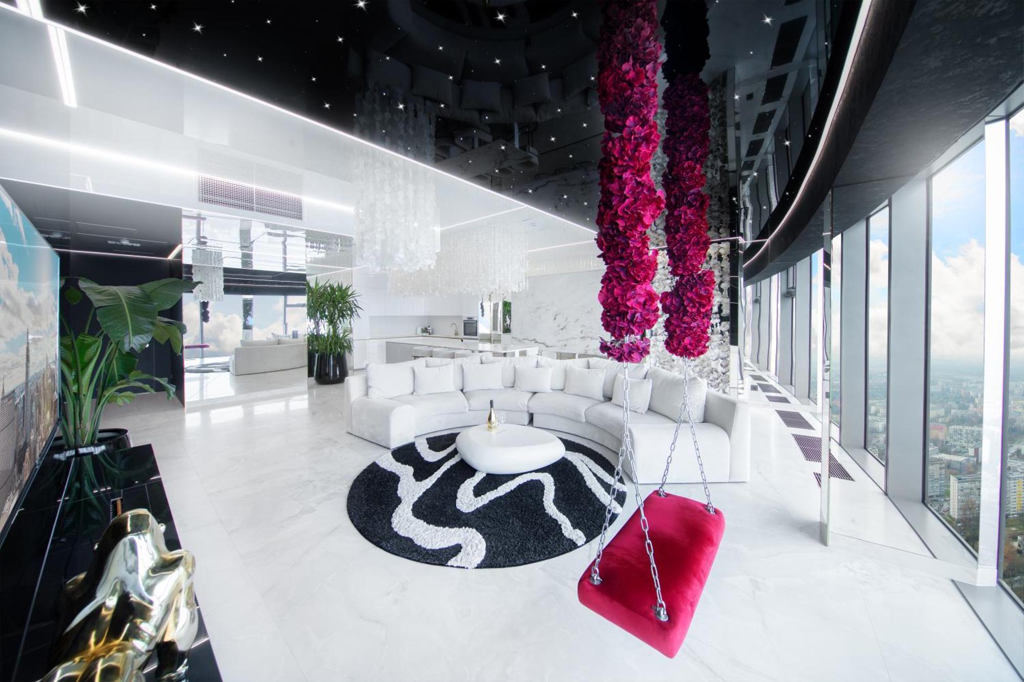 Apartamenty Sky Tower Z Jakuzzi Przy Oknie Wroclaw Luaran gambar